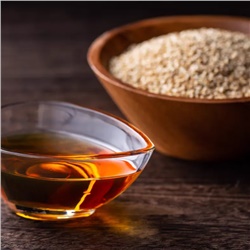 天冷了，家里芝麻油出现絮状物还能吃吗？